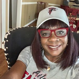 Meet your Posher, Kym